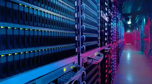 62590f4a94a8c.png 恒訊科技的德國機房位于:法蘭克福數據中心.png